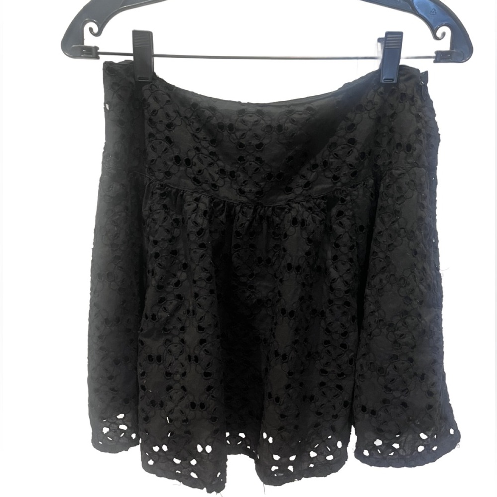 Theory Navy Floral Lace Skirt Size: 6